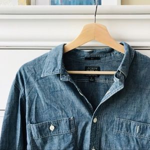 Men’s J.Crew Chambray Button-Down
